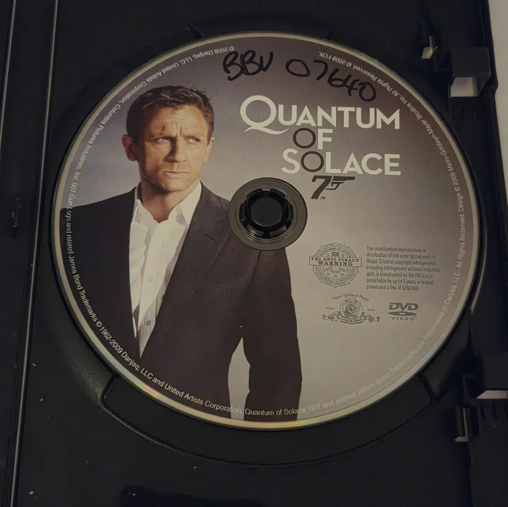 Daniel Craig 007 DVDs & Blu-ray Collection - Picture 8 of 16